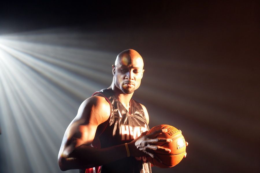 乔丹领衔NBA光头型男 神射手米勒阿伦在列